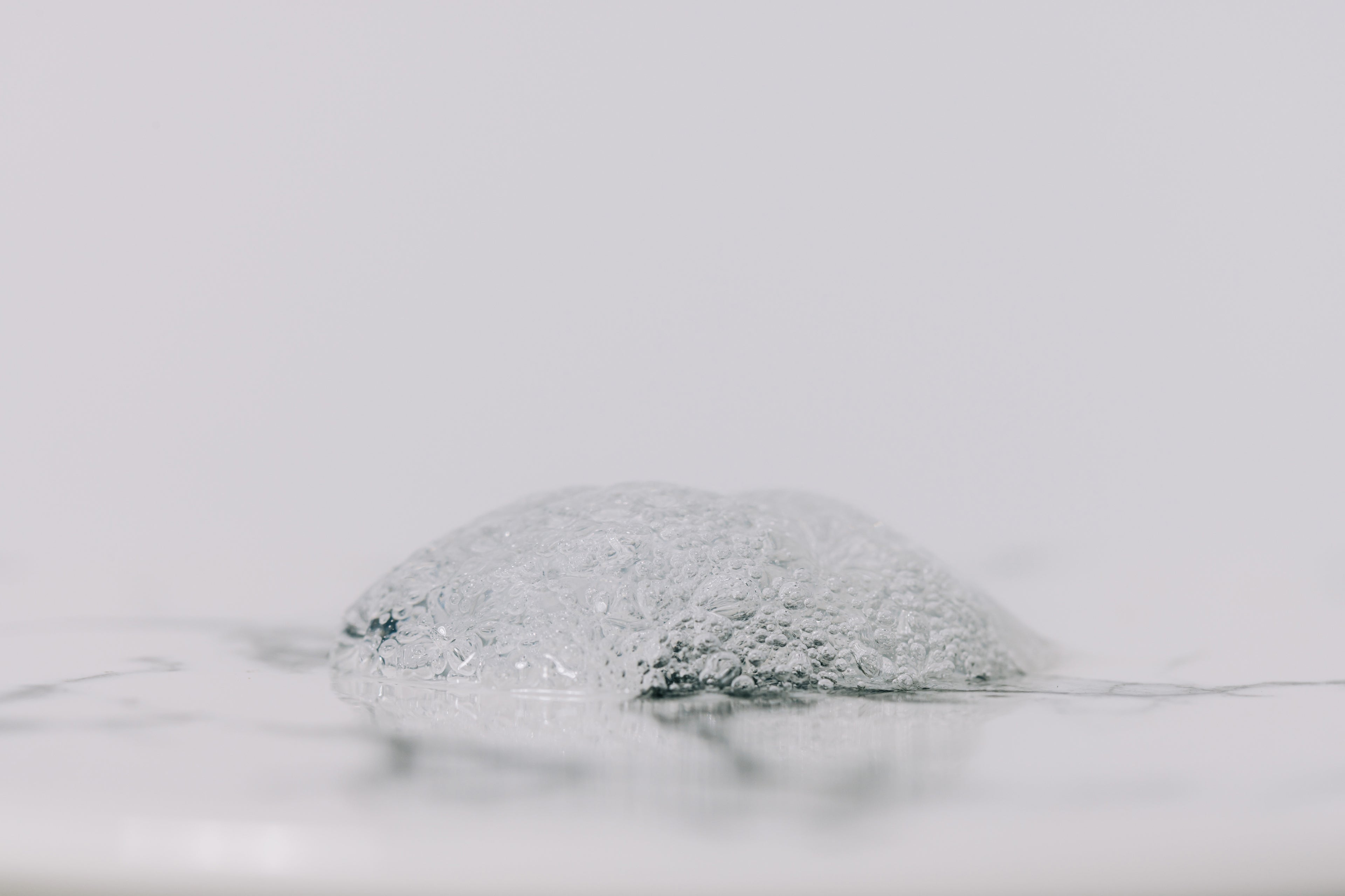 neu-alka-gel-遇震動液化10秒再凝膠化-10倍浸透前處理凝膠質地流動性特寫